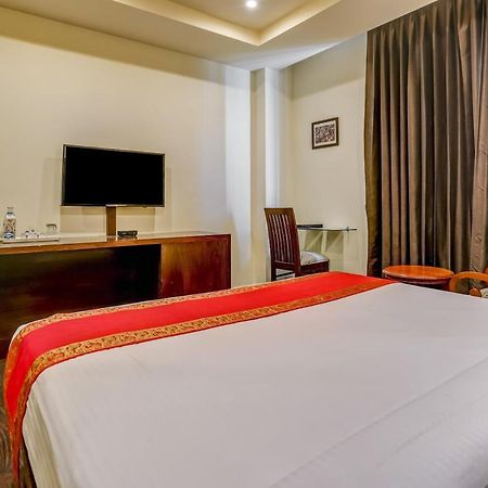 Townhouse 552Hotel Royal Court Jalandhar Exterior foto