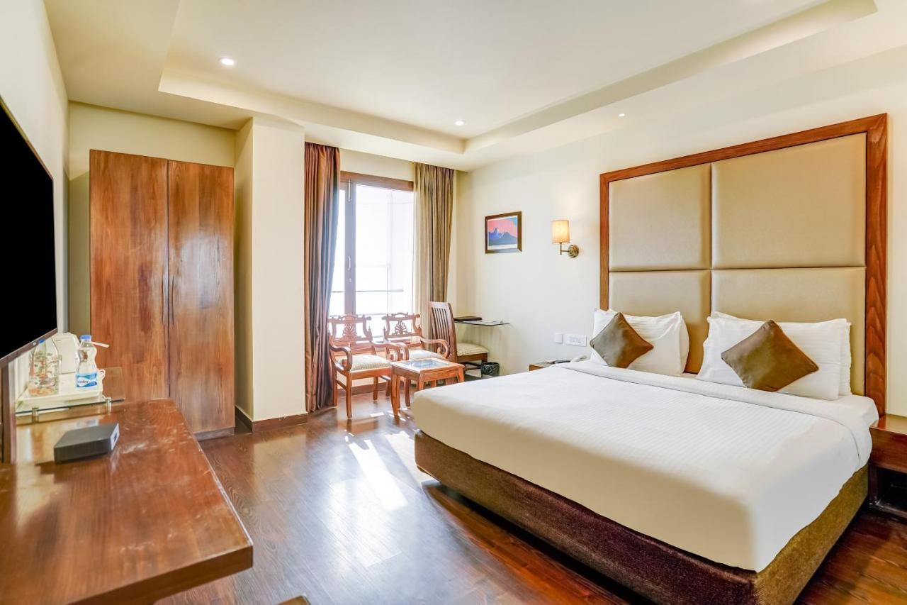 Townhouse 552Hotel Royal Court Jalandhar Exterior foto