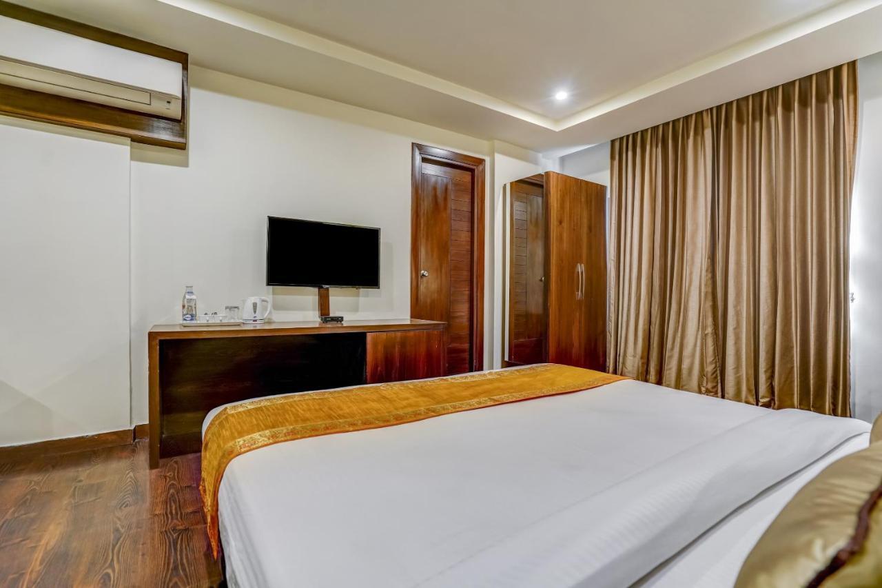 Townhouse 552Hotel Royal Court Jalandhar Exterior foto