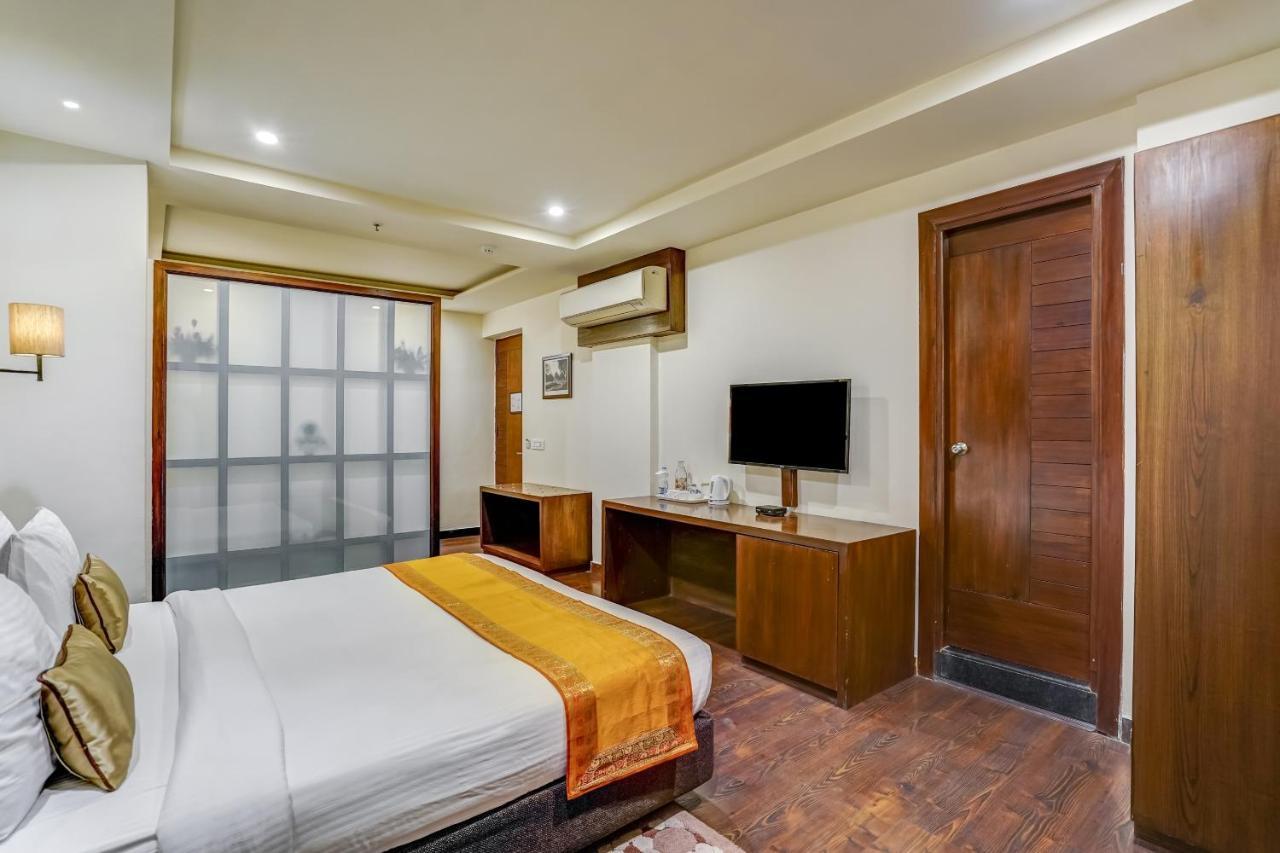 Townhouse 552Hotel Royal Court Jalandhar Exterior foto